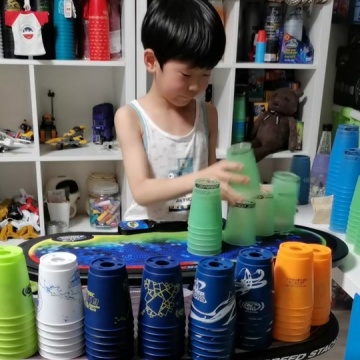 叠杯