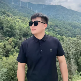 捡蘑菇的男孩 户外群 群聊头像