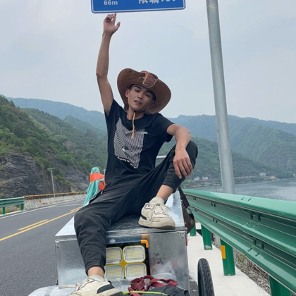 木阳徒步西藏 群聊头像
